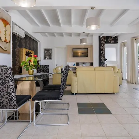 Luxury Klea Villa